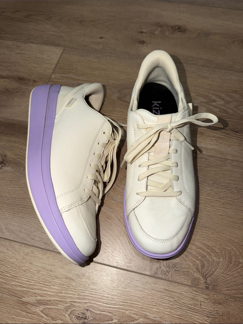 Kizik Cydney Slip On Cream Women's Low-Top Sneaker with Lilac Sole - Picture 4 of 10